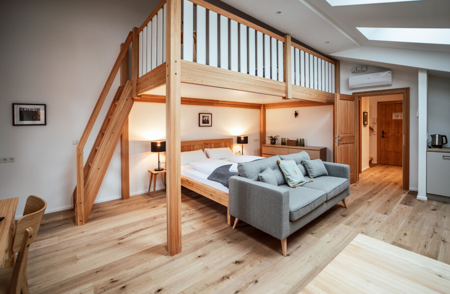 207T Wohn 2-2500x1637-916x600